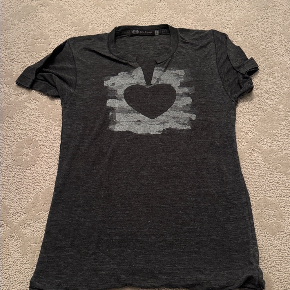 Gray Heart Graphic T-Shirt